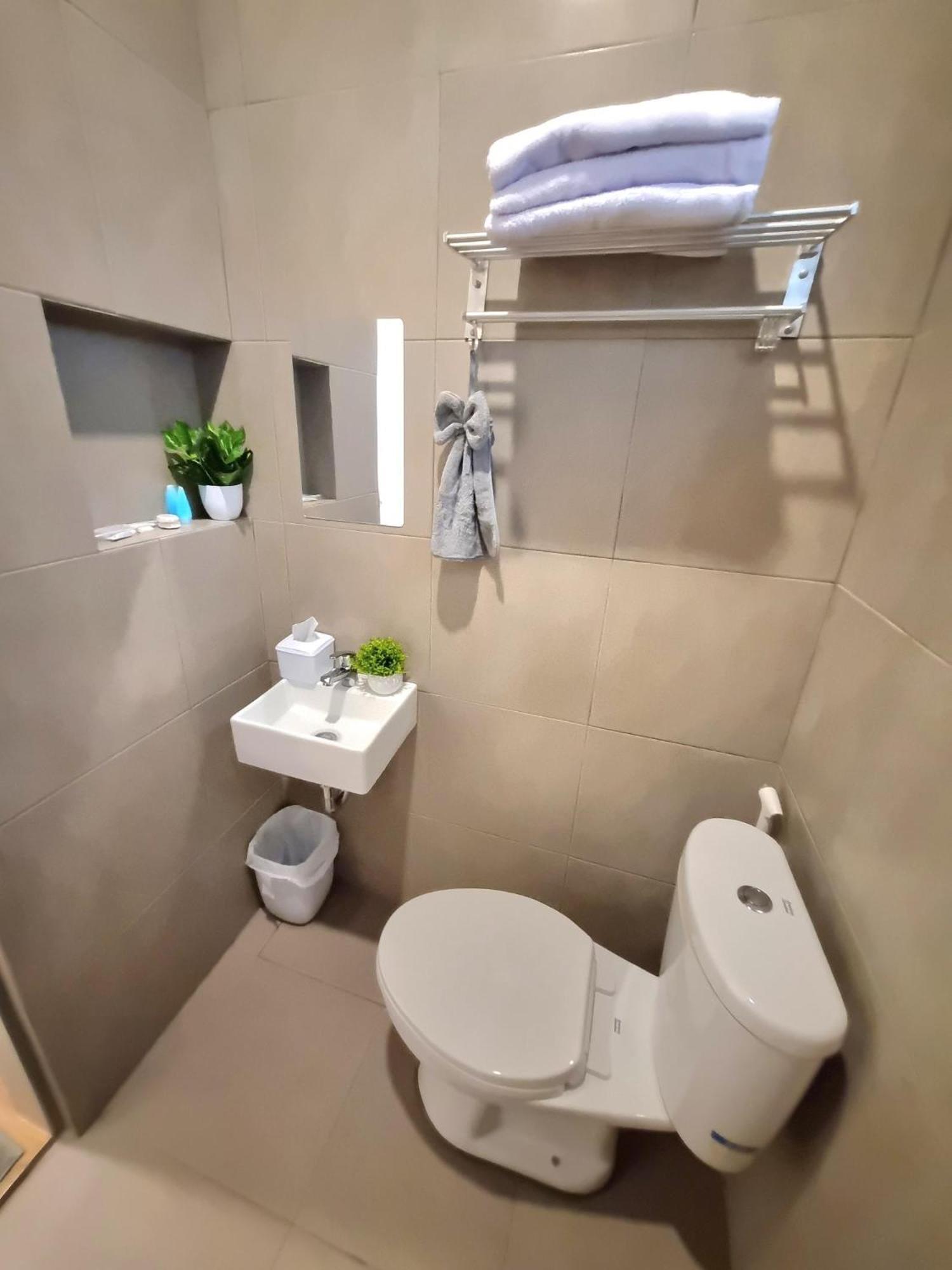 Zizi Homey 202 Cemara Asri Triple Single Μεντάν Εξωτερικό φωτογραφία