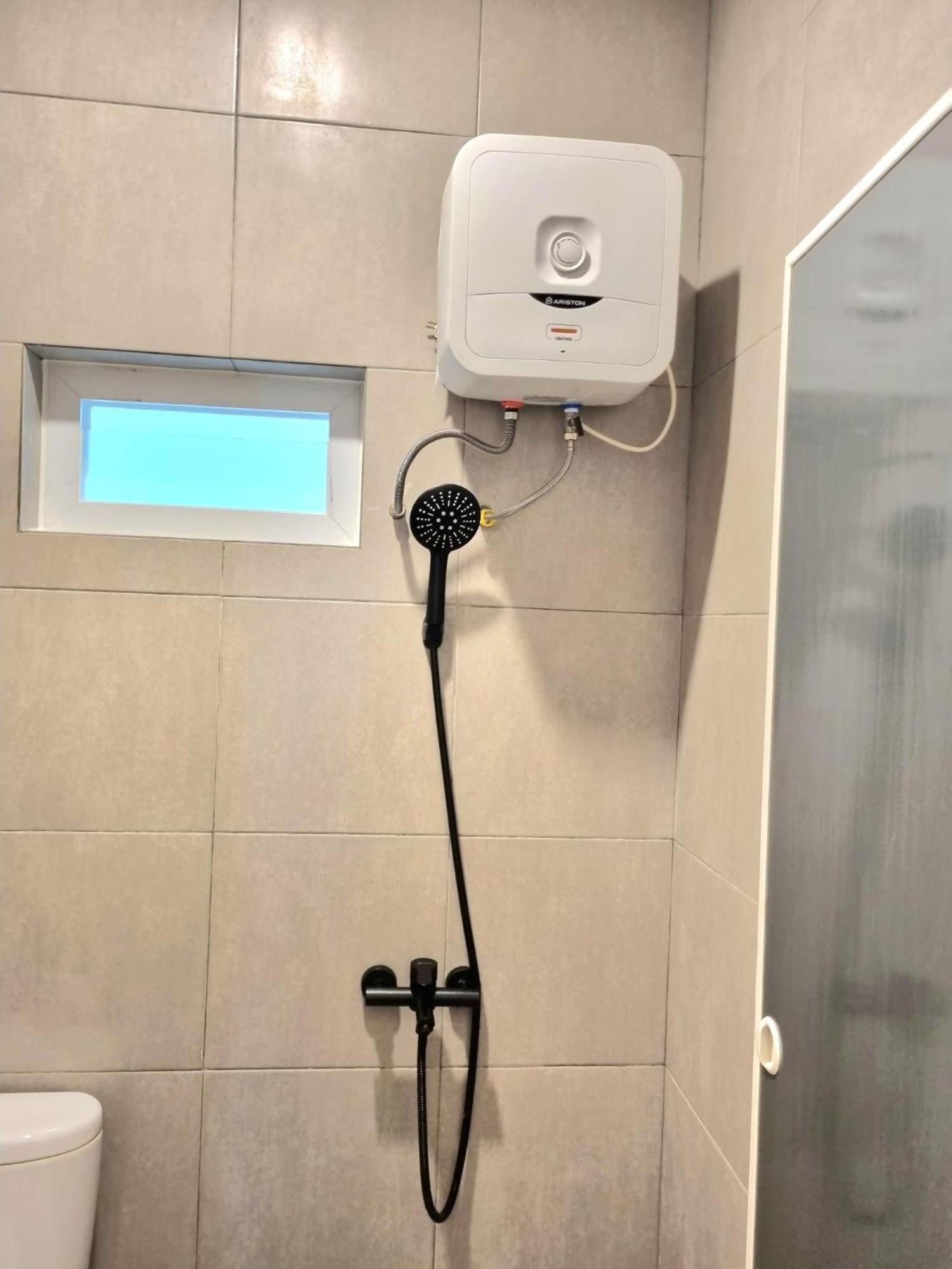 Zizi Homey 202 Cemara Asri Triple Single Μεντάν Εξωτερικό φωτογραφία